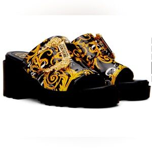 VERSACE jeans couture sandals